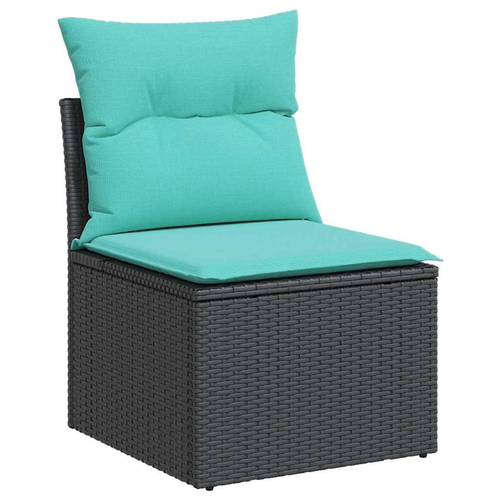 Ein Korbgeflecht-Terrassenstuhl mit türkisfarbenen Kissen, ausgestattet mit einer dunklen geflochtenen Basis und üppiger Sitzfläche, ideal zum Entspannen im Freien.