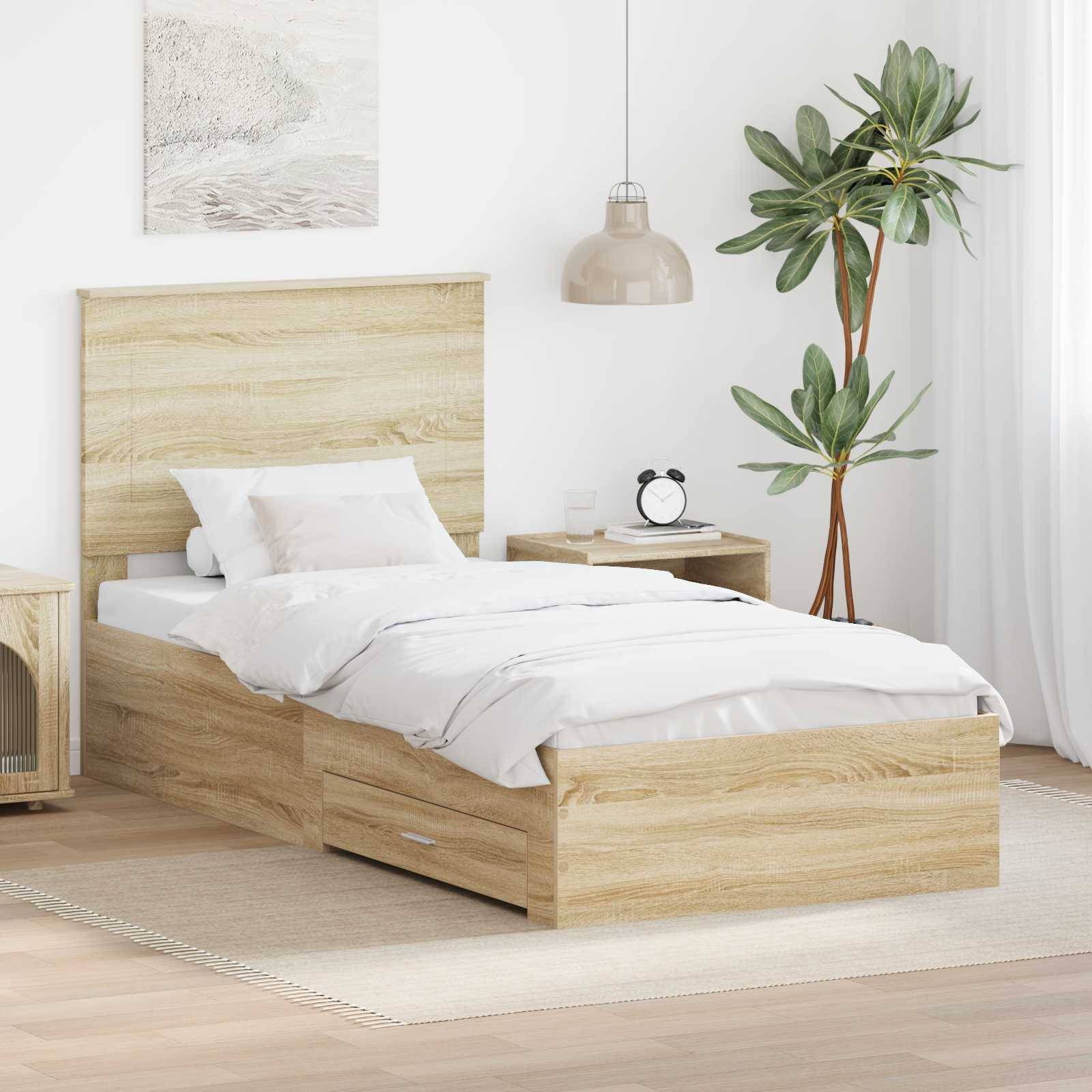 Ein modernes Schlafzimmer mit einem Holzbettrahmen, weißer Bettwäsche, einem Nachttisch, einer hängenden Lampe und einer Topfpflanze, die einen minimalistischen Look erzeugen.