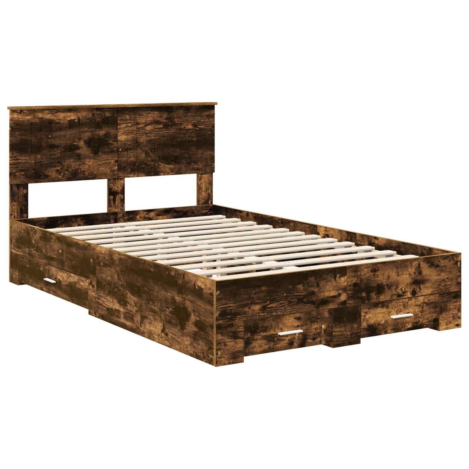 Ein Holzbettgestell mit rustikaler Oberfläche, das einen Kopfteil und eingebaute Schubladen zur Aufbewahrung unterhalb der Matratzenplattform aufweist.