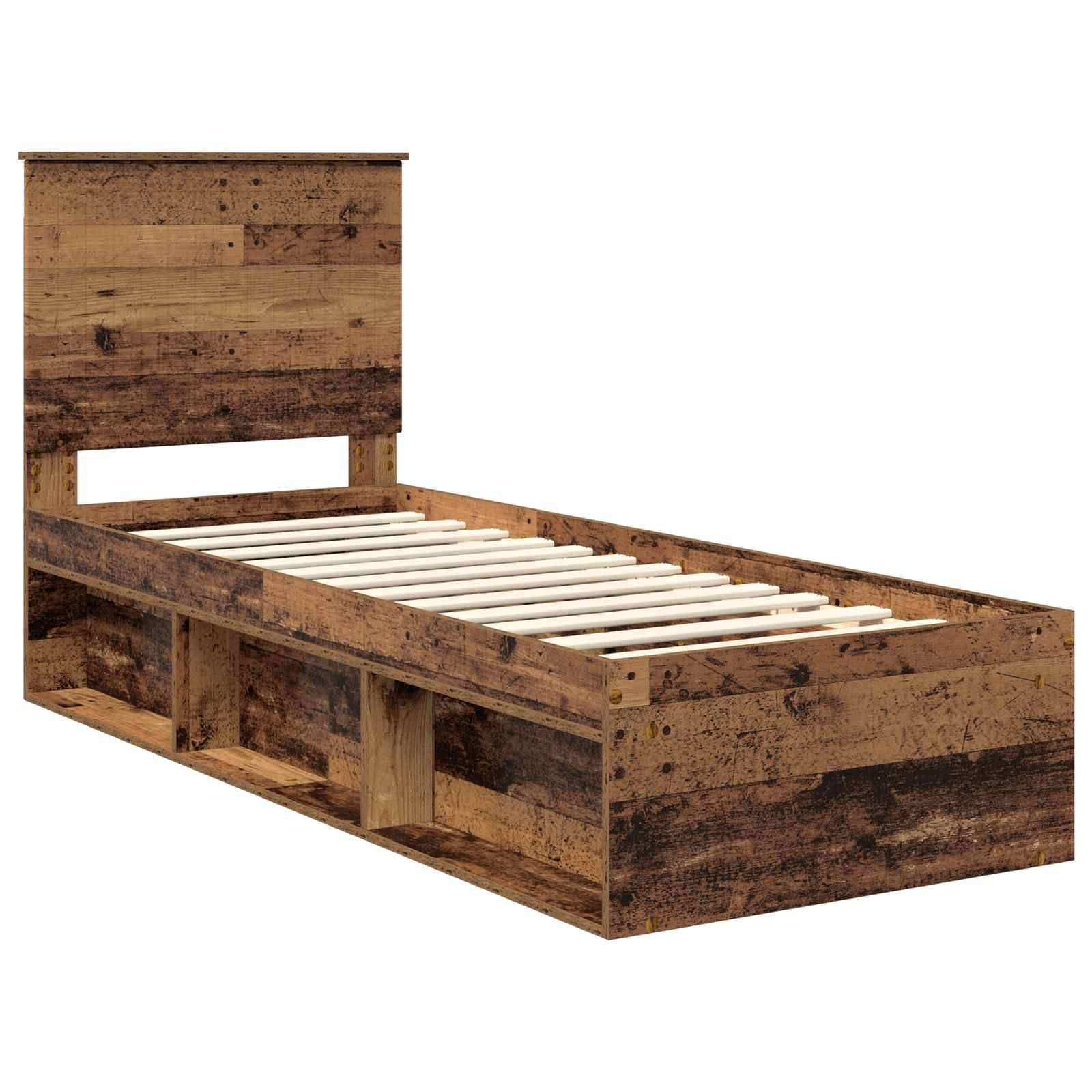 Ein rustikales, hölzernes Zwillingsbett mit Lattenrost, das einen hohen Kopfteil besitzt und eine verwitterte, natürliche Oberfläche aufweist.
