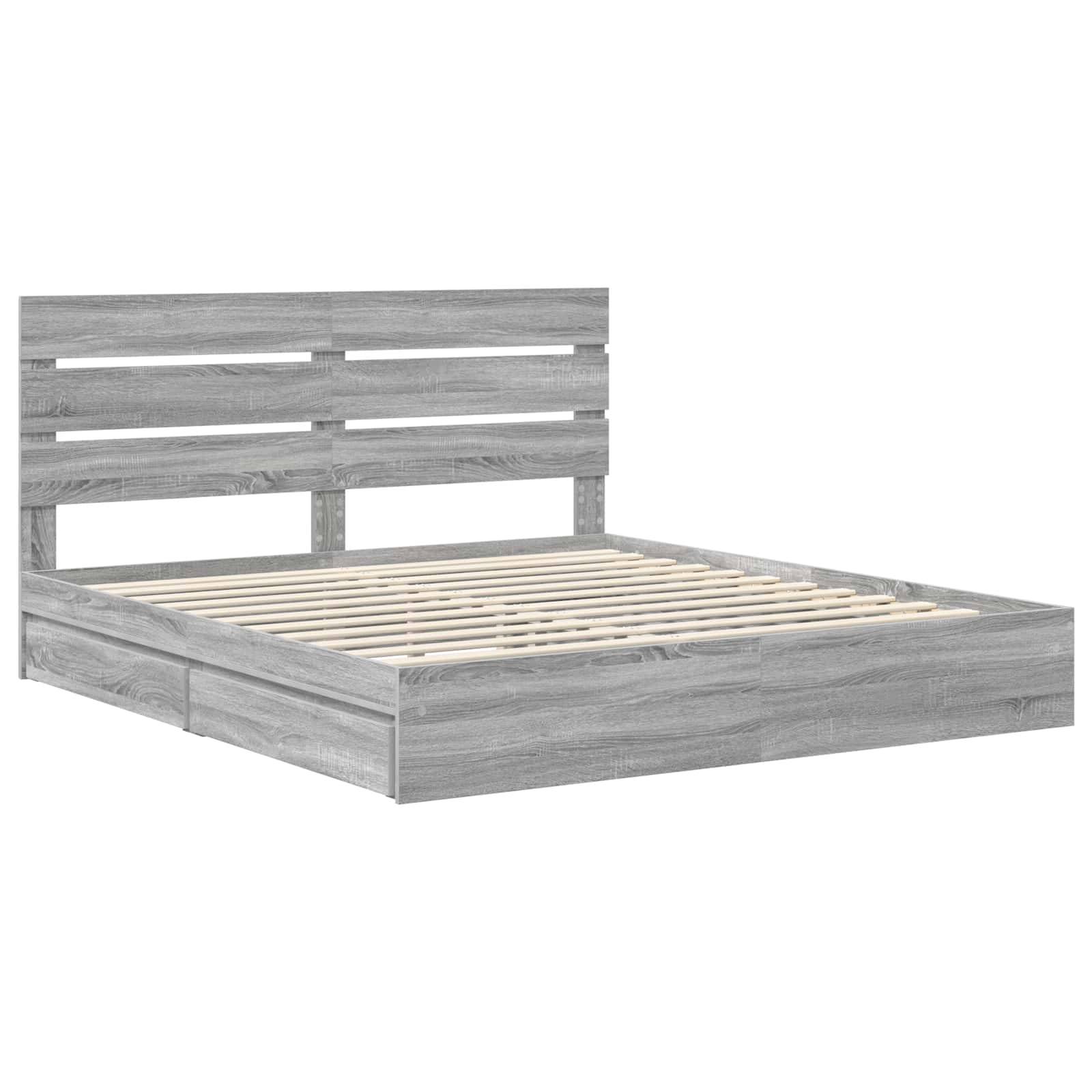 Ein graues Holz-Königinnenbettgestell mit einem Lattenrost-Kopfteil und -Unterbau, das ein rustikales Design aufweist und keine Matratze installiert hat.