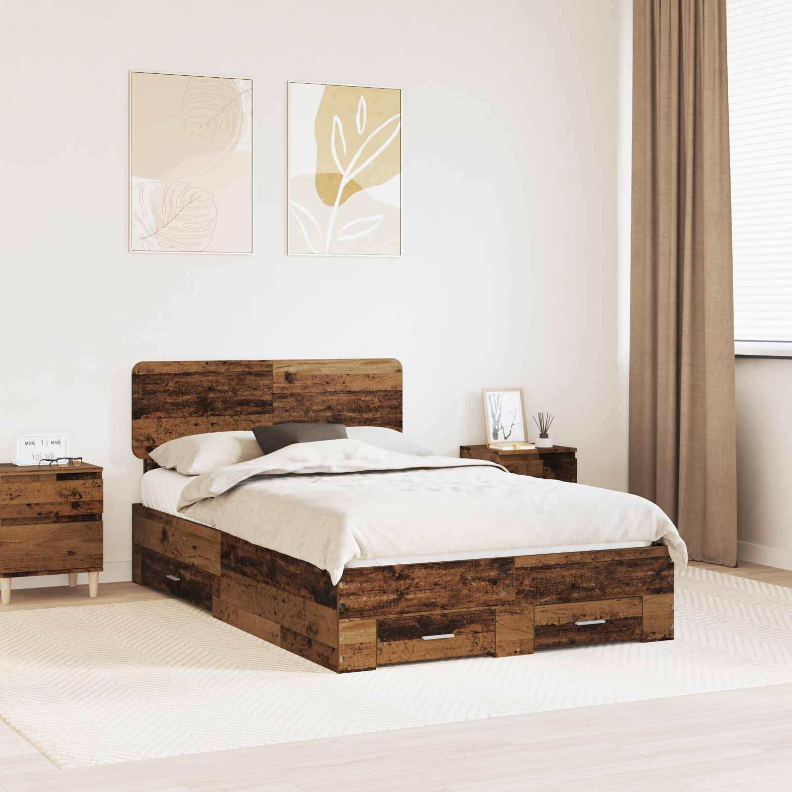 Ein modernes Schlafzimmer mit einem Holzbettgestell und passendem Nachttisch, minimalistischer Einrichtung und weichen beigefarbenen Vorhängen, die eine gemütliche Atmosphäre schaffen.