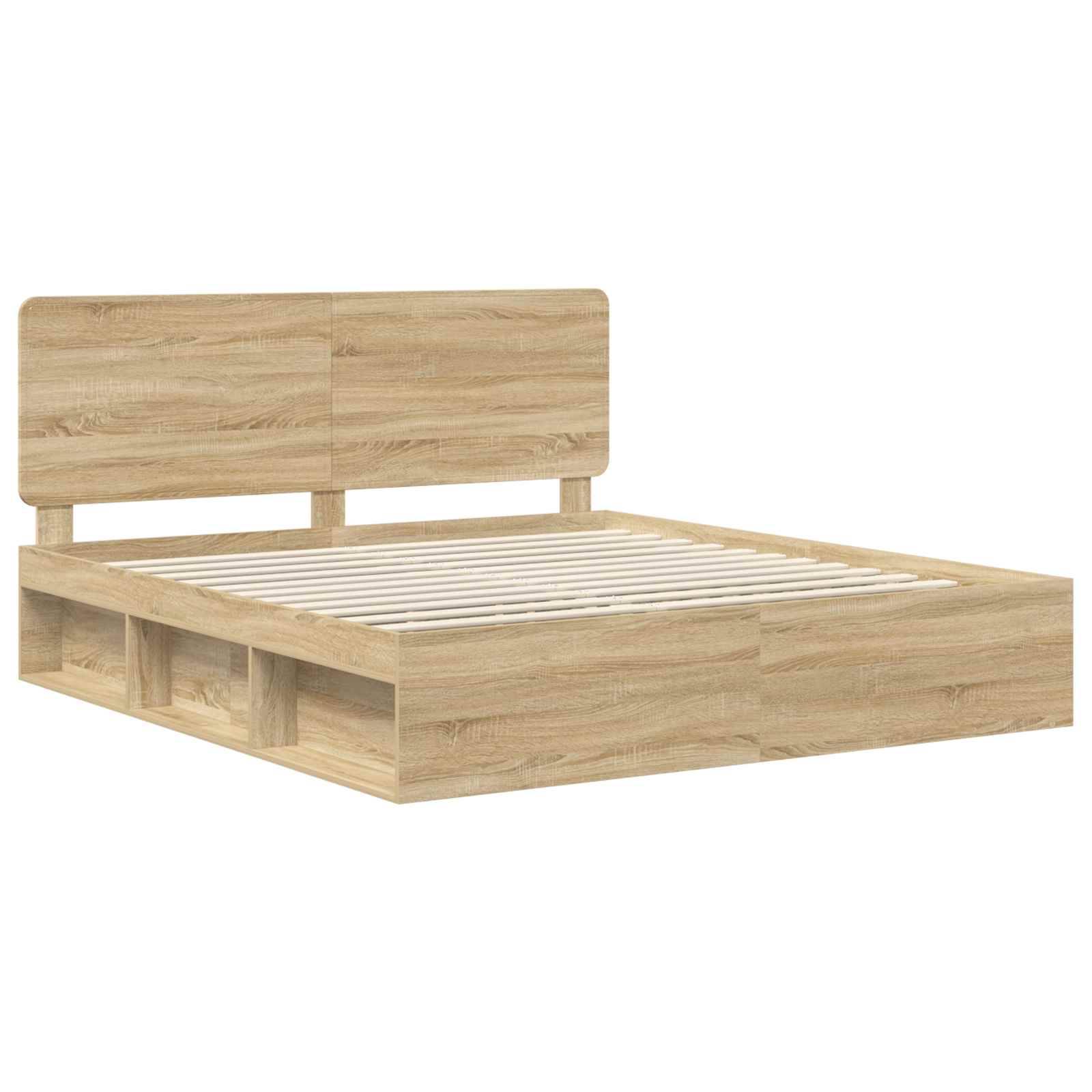 Ein Holzbettgestell mit einem schlichten Kopfteil, das seitlich an der Basis offene Ablageflächen aufweist.