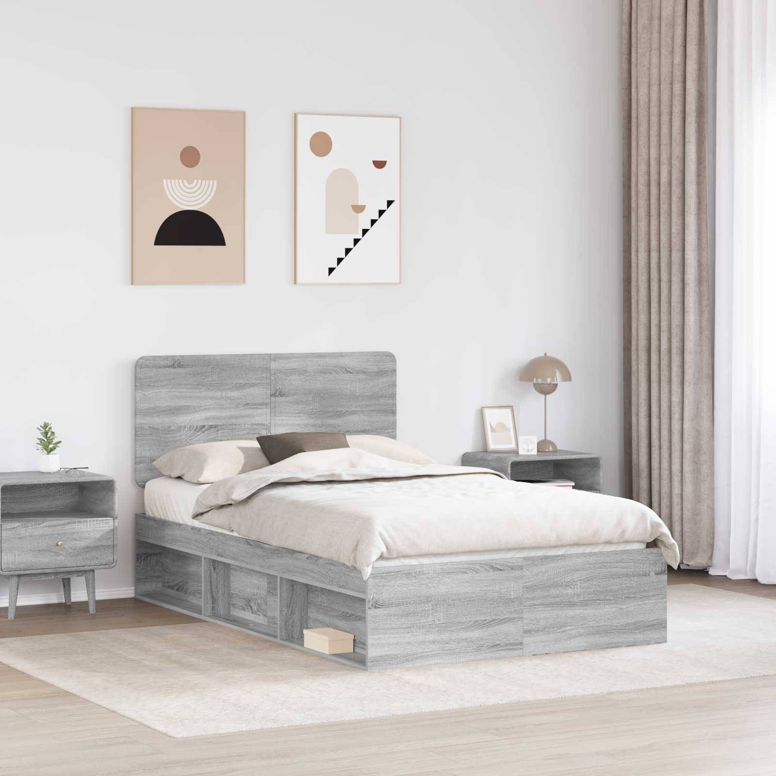 Ein modernes Schlafzimmer mit einem grauen Holzbett, versehen mit neutraler Bettwäsche, flankiert von minimalistischen Nachttischen und abstrakter Kunst an den Wänden.
