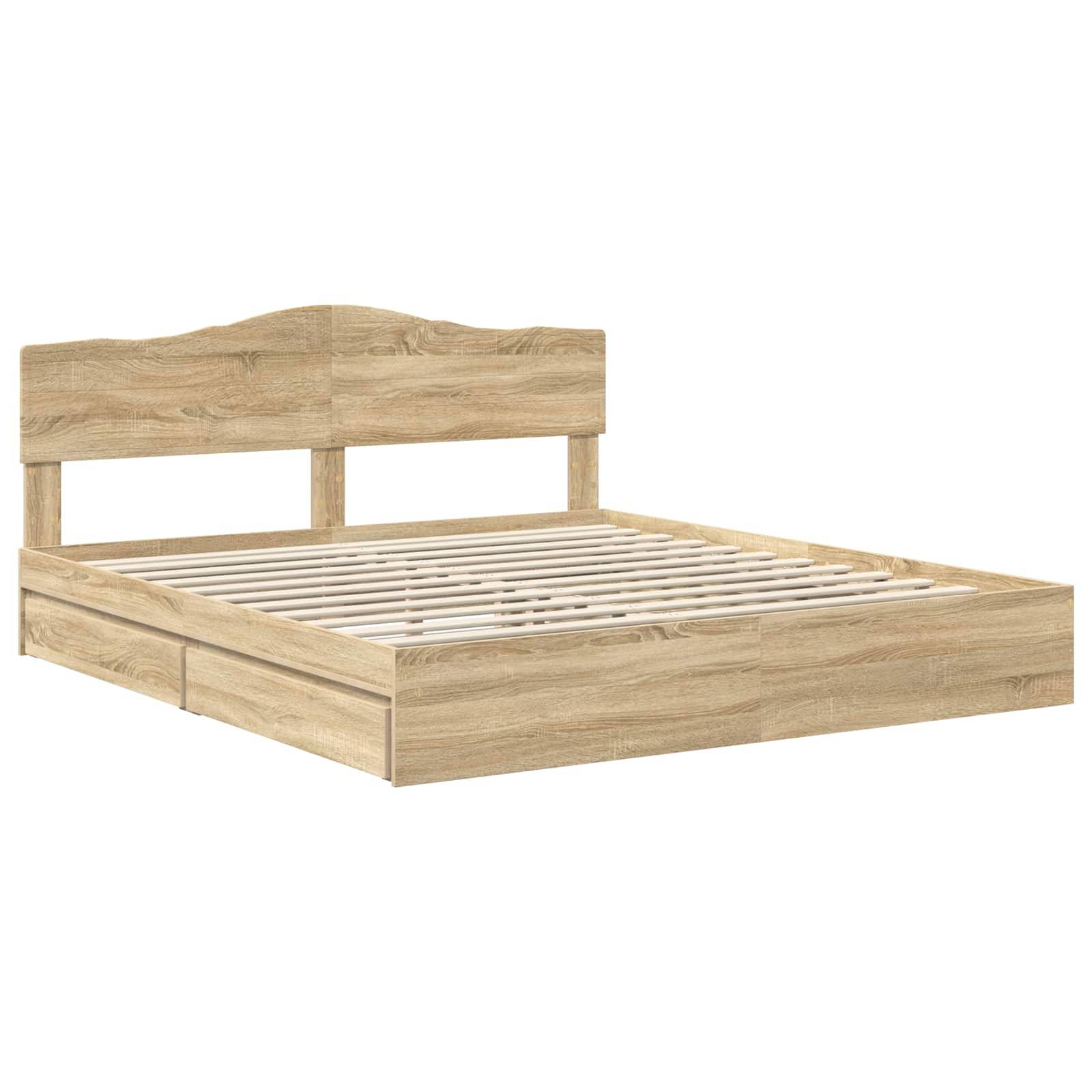 Holz-Doppelbett mit Lattenrost, ausgestattet mit einem hohen Kopfteil und Staurageschubladen im Unterbett. Rustikale, helle Holzoberfläche.
