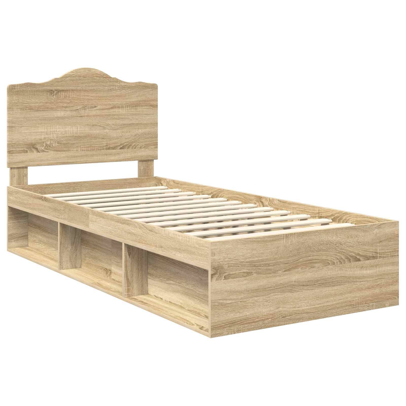 Ein Holz-Einzelbettgestell mit hohem Kopfteil, das drei offene Stauraumfächer unter dem Bett aufweist.