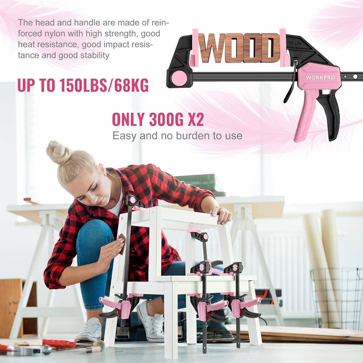 Eine Frau verwendet pinke und schwarze Schraubzwingen, um Holzmöbel zu montieren. Die Schraubzwingen werden als leicht und dennoch robust hervorgehoben, mit einer Tragfähigkeit von bis zu 150 Pfund/68 kg.