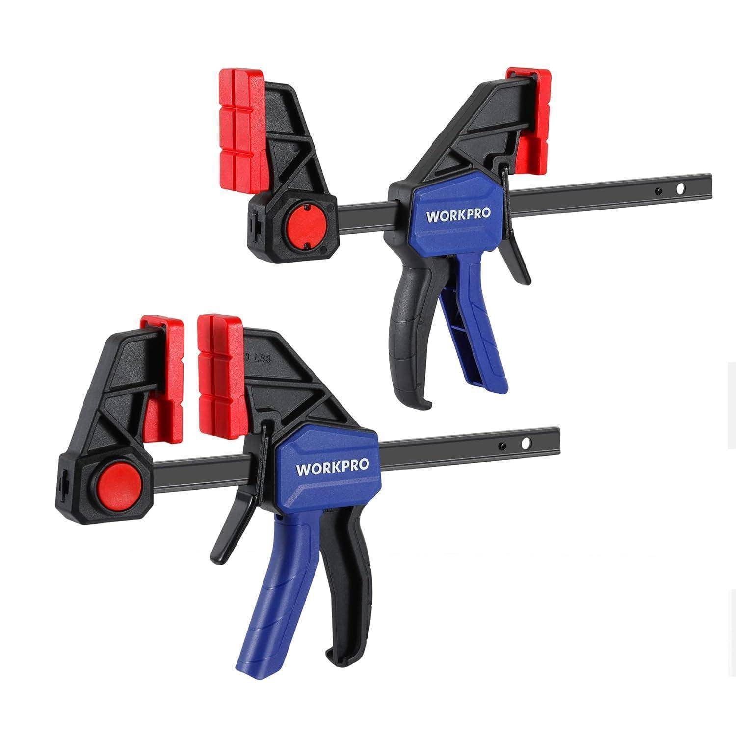 Zwei schwarze und blaue WORKPRO Schnellspann-Schraubzwingen mit roten Auflagen, von der Seite dargestellt.