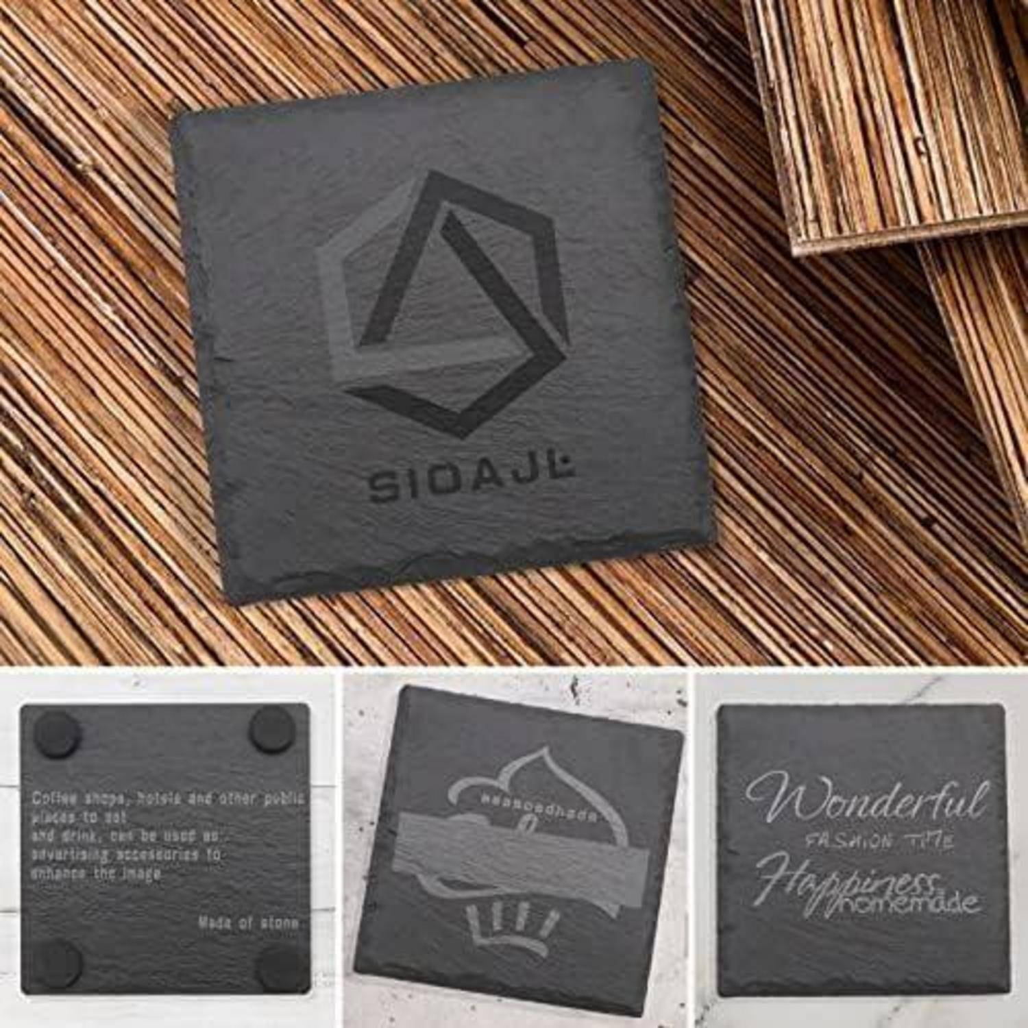 Quadratische Schiefer-Untersetzer mit verschiedenen gravierten Designs: ein geometrisches Logo, eine Textaussage ‚Kaffee hält Menschen warm...', ein Cupcake und eine Phrase ‚Wunderbarer Modetitel Glück selbstgemacht'.