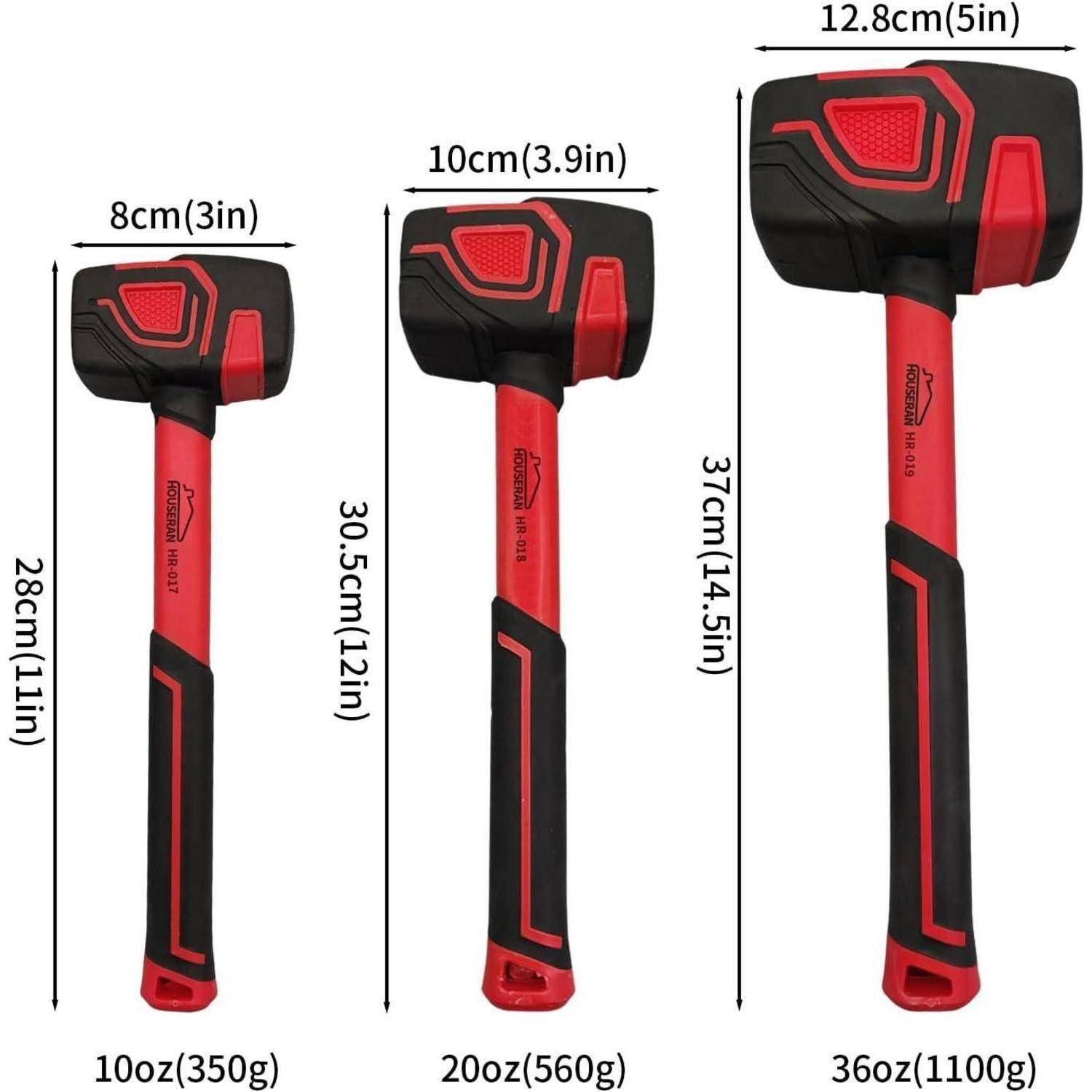 Bild zeigt drei rote und schwarze Hämmer. Von links nach rechts: 12-Zoll-Hammer wiegt 12 Unzen, 14,5-Zoll-Hammer wiegt 20 Unzen und 16-Zoll-Hammer wiegt 36 Unzen, mit entsprechenden Kopfbreiten: 3 Zoll, 3,9 Zoll und 5 Zoll.
