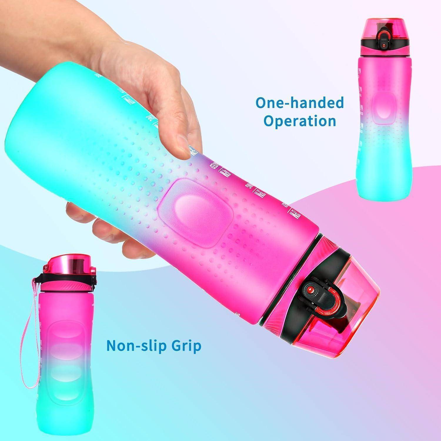 Hand, die eine Wasserflasche mit Farbverlauf von Rosa zu Blau hält, wobei die Funktionen 