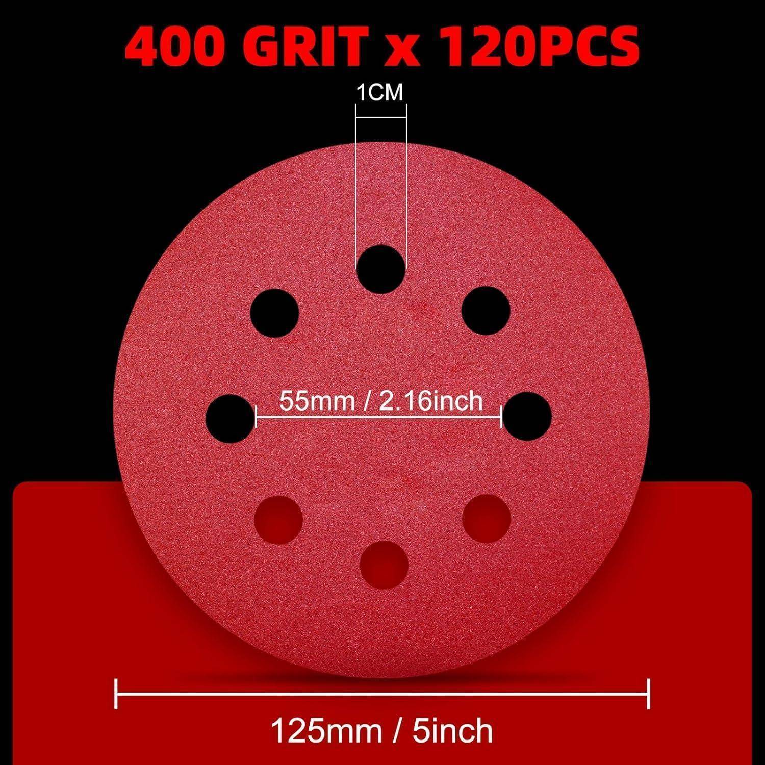 Rote kreisförmige Schleifpapierauflage mit acht Löchern, gekennzeichnet mit '400 KÖRNUNG x 120 STÜCK'. Maße: 55mm/2,16in Zentrum, 125mm/5in Durchmesser.