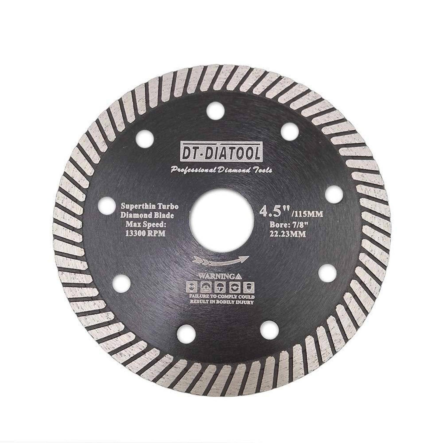 Ein kreisförmiges, schwarzes, superdünnes Turbo-Diamantblatt von DT-Diatool, gekennzeichnet mit der Größe 4,5