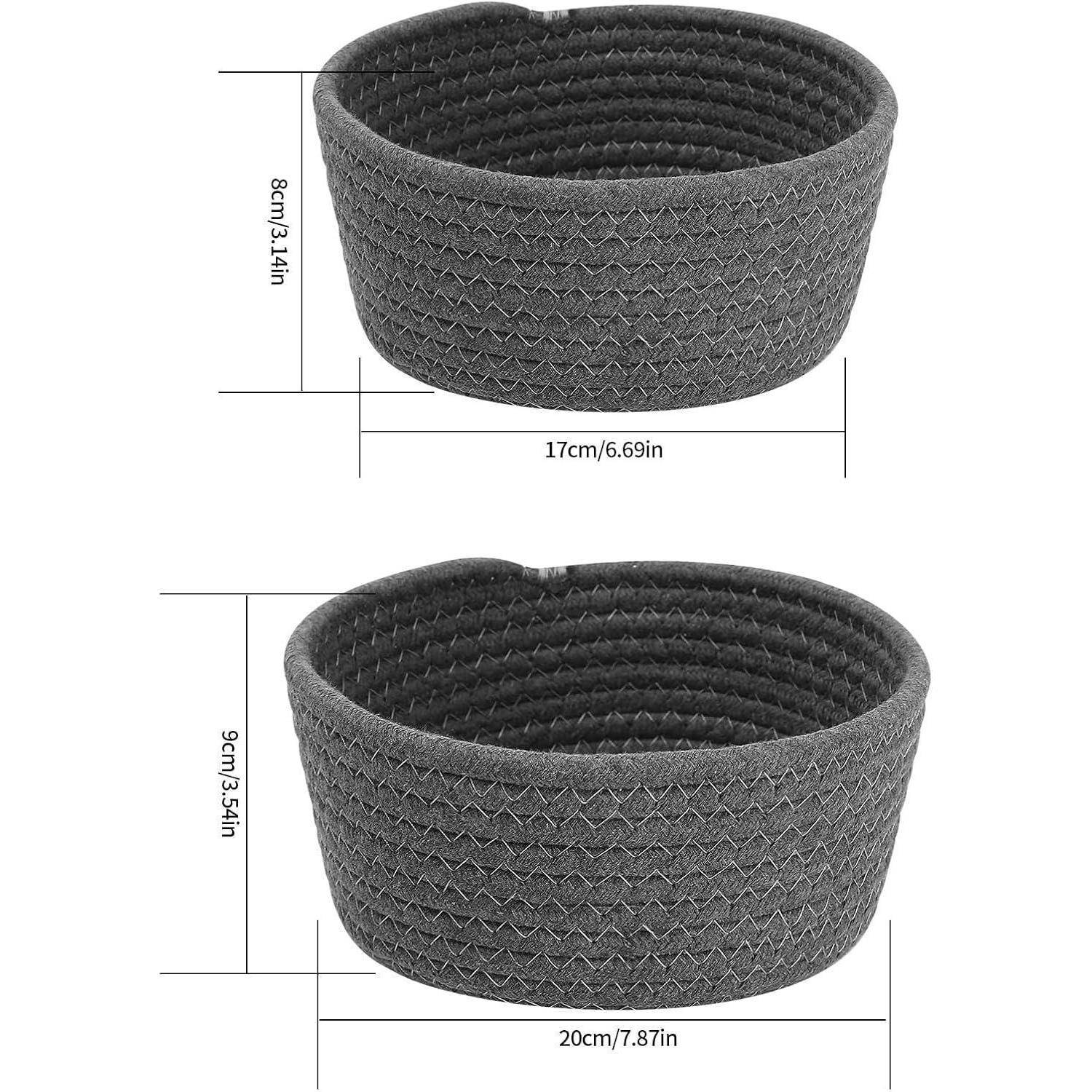 Zwei geflochtene Körbe mit den Maßen: Oberer Korb ist 17 cm/6,69 Zoll breit und 8 cm/3,14 Zoll hoch; Unterer Korb ist 20 cm/7,87 Zoll breit und 9 cm/3,54 Zoll hoch.