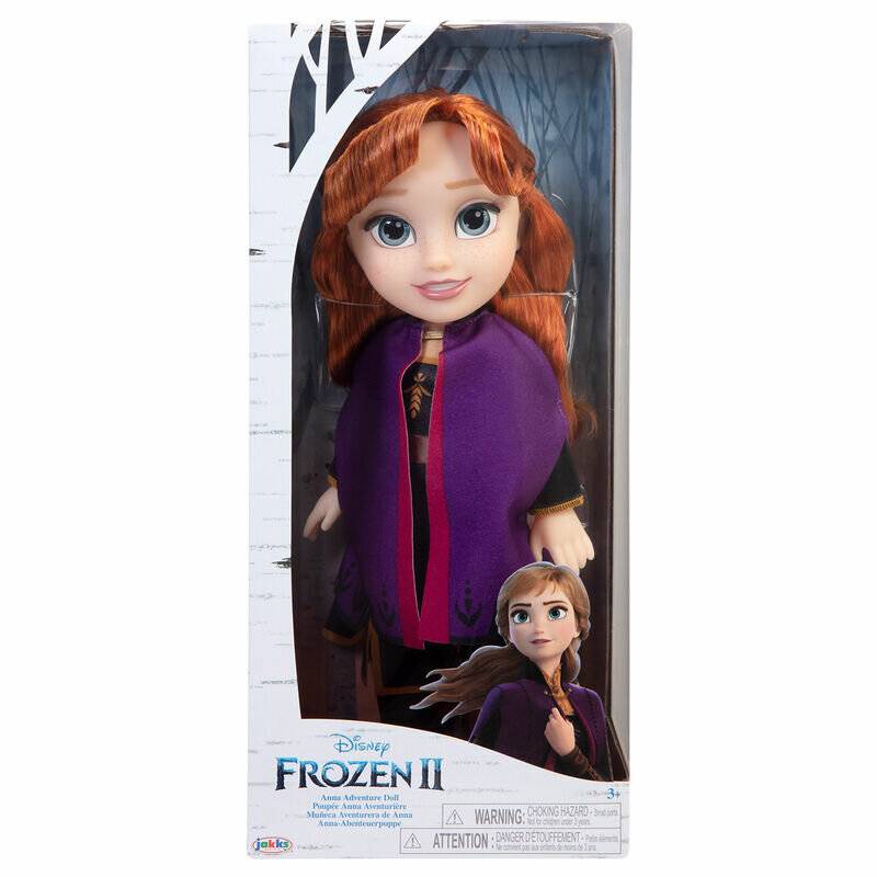 Anna-Puppe von Disney's 'Frozen II' in einer Box, die einen lila Umhang und ein schwarzes Kleid trägt.