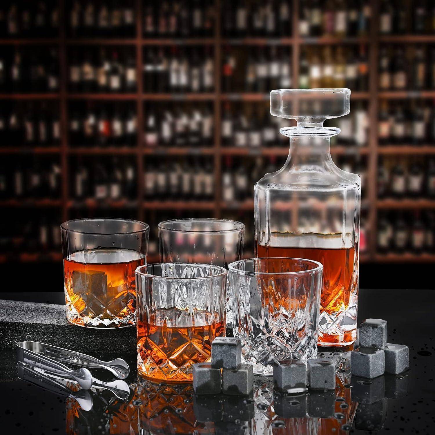 Whiskey Karaffe Set 750ml mit 4 Whiskeygläsern 12 Steine in Holzkiste