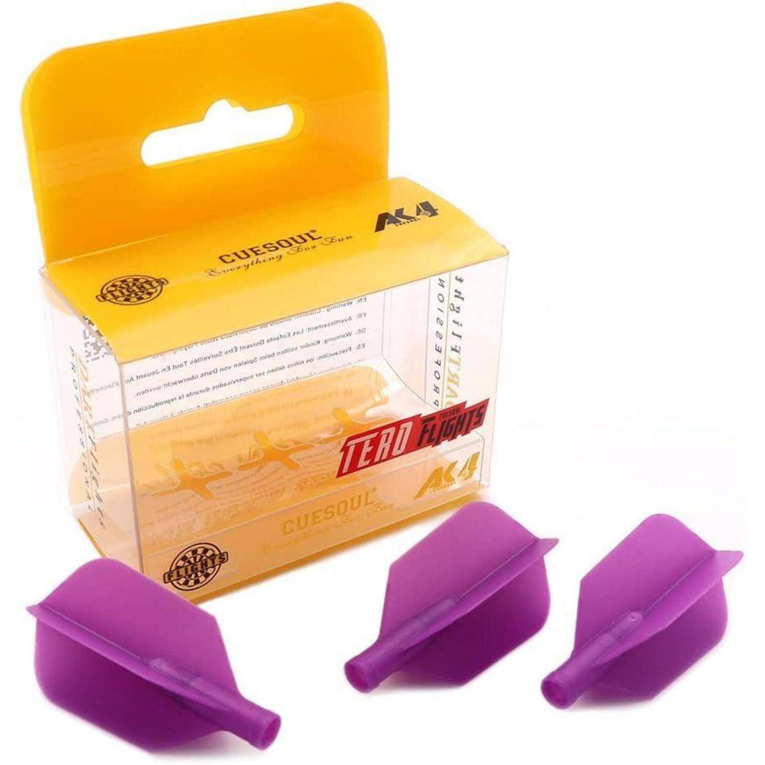 Eine transparente Box mit gelben und lila Komponenten, beschriftet mit 'CUESOUL ZEROSHAFT'. Drei lila Dartflights werden davor präsentiert.