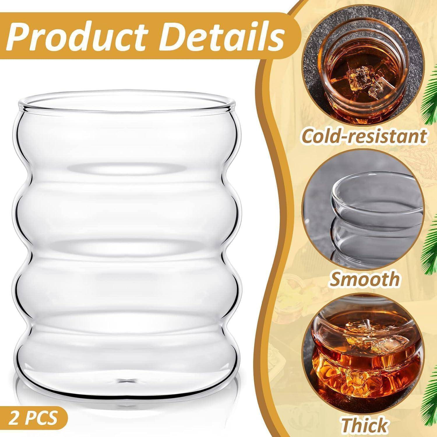 Ein Set aus zwei Glasgefäßen mit einzigartiger Form und abgerundeten Rillen. Merkmale sind 'Kältebeständig', 'Glatt' und 'Dick'.