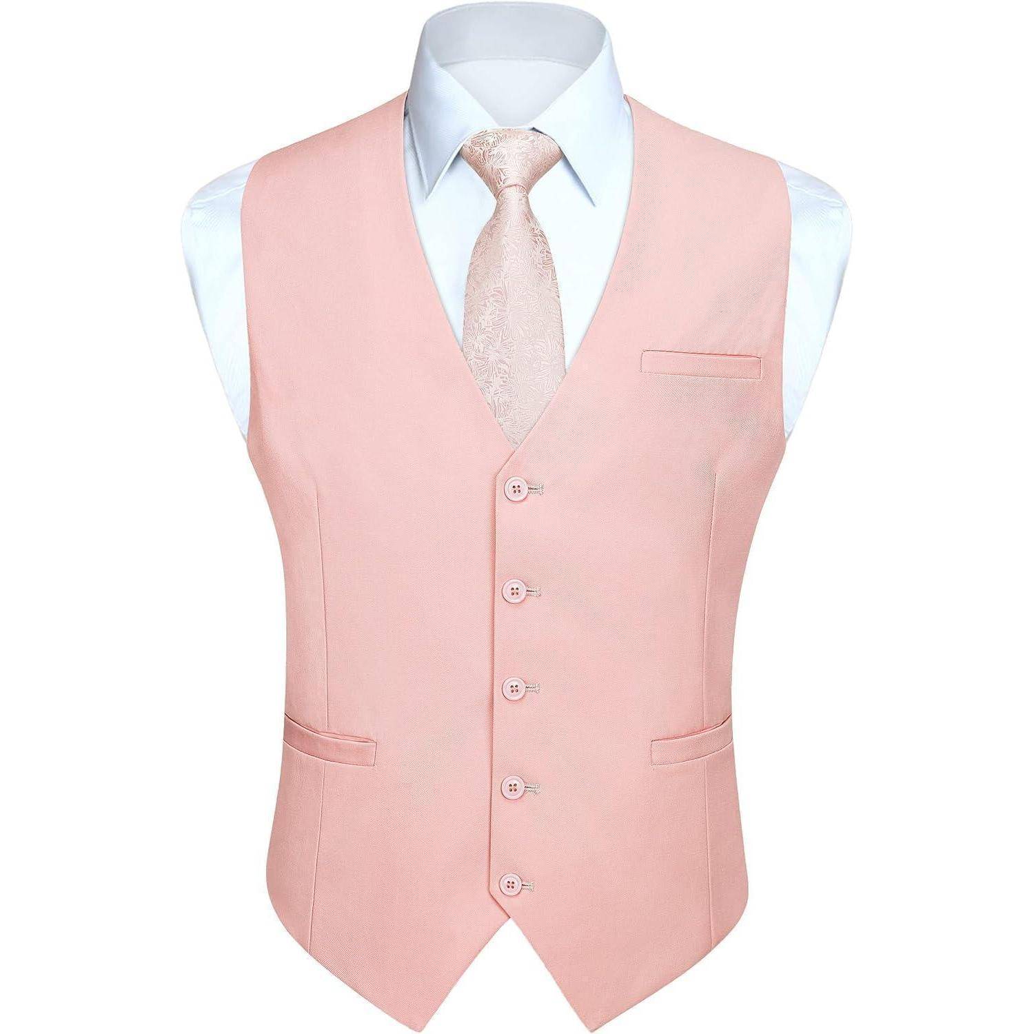 Eine rosa formelle Weste mit einer passenden Krawatte, getragen über einem weißen Hemd.