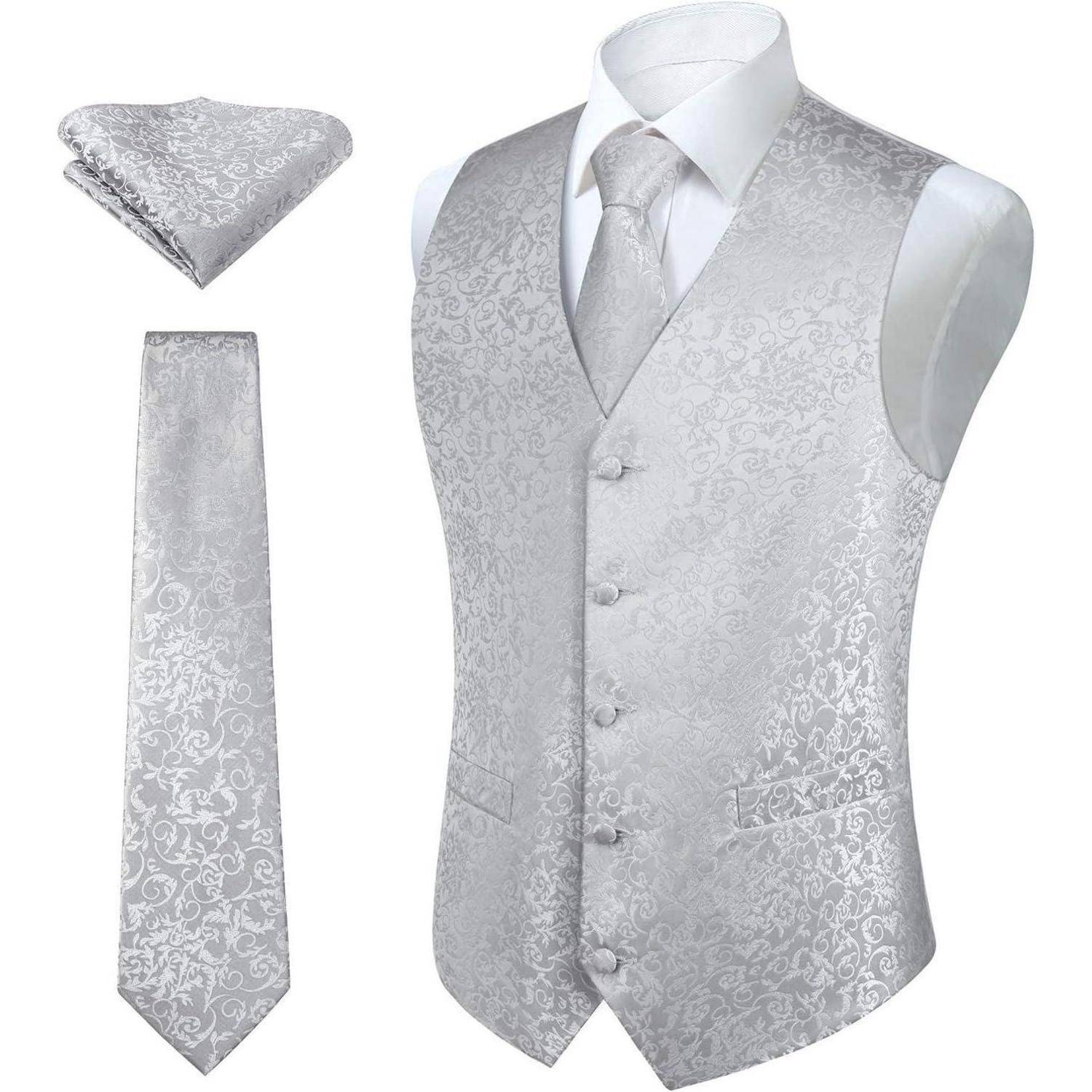 Silberne Paisley Weste Set bestehend aus einer Weste, Krawatte und Einstecktuch, geeignet für festliche Anlässe. Das Muster ist detailliert und elegant.