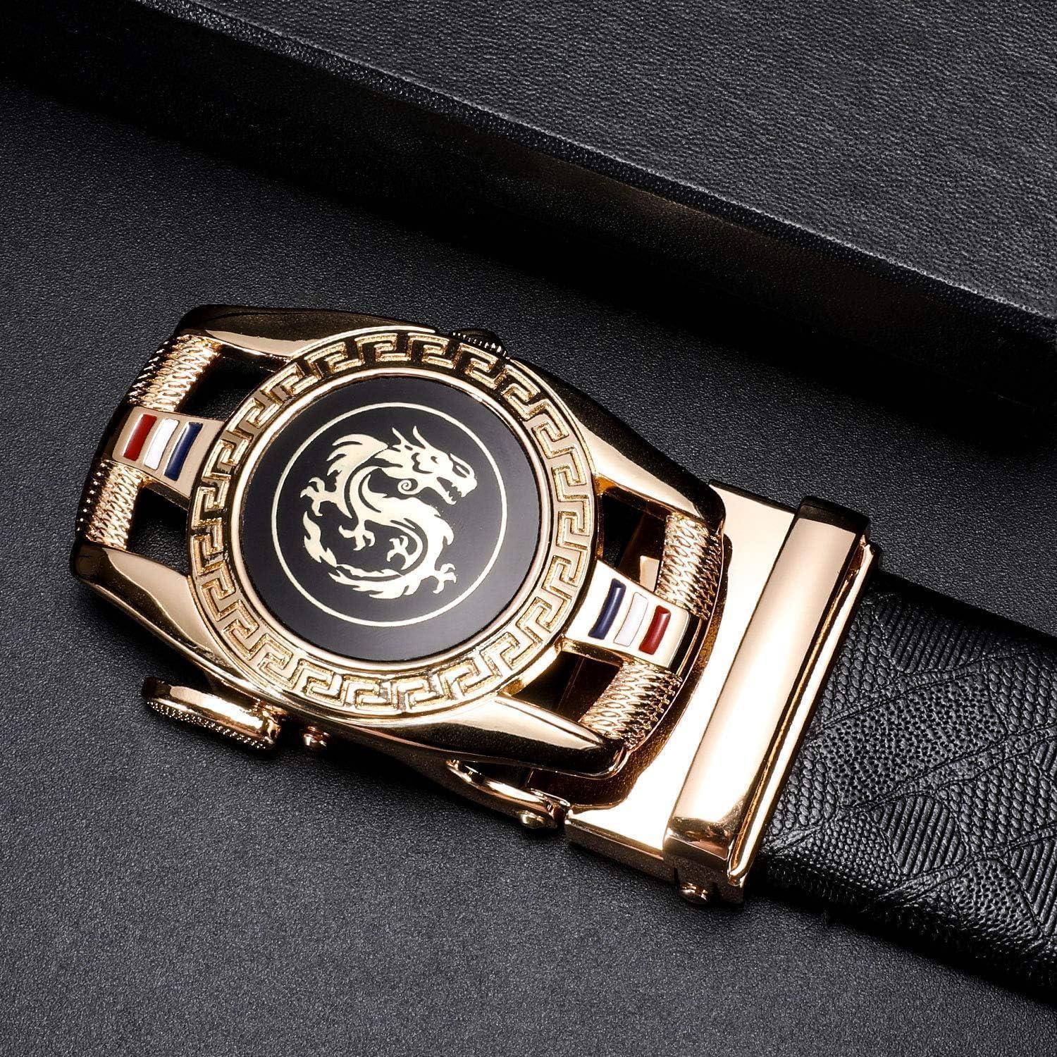 Eine goldene Gürtelschnalle mit Drachendesign ruht auf einem strukturierten schwarzen Gürtel und unterstreicht Luxus und kunstvolle Handwerkskunst.