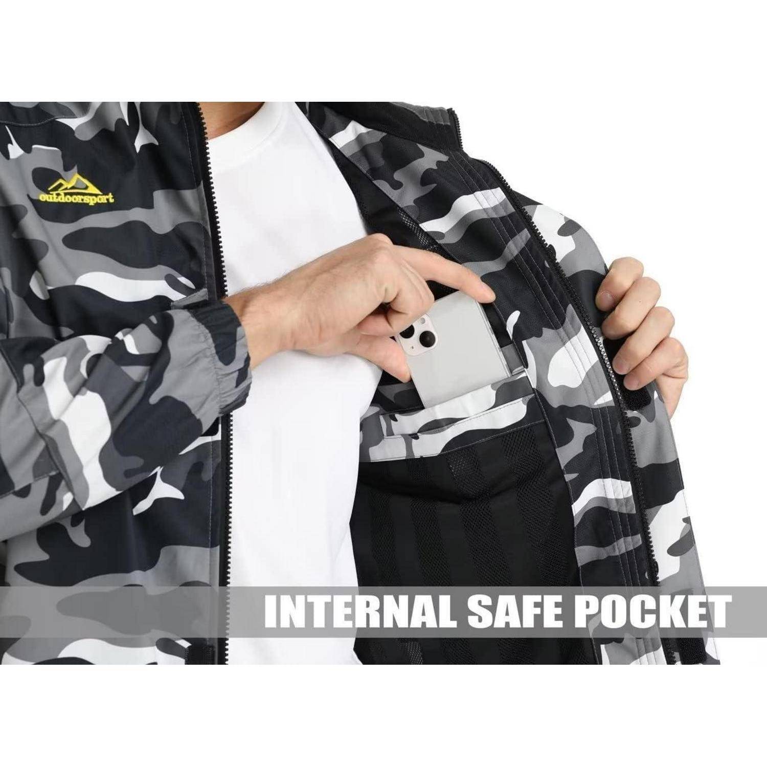 Eine Person steckt ein Smartphone in die Innentasche einer Tarnfleckenjacke. Der Text 'INTERNE SICHERE TASCHE' wird darunter angezeigt.