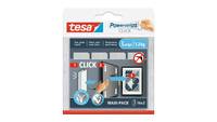 Verpackung für tesa Powerstrips CLICK, die eine Hand zeigt, die eine Wandhaken-Halterung für einfaches, werkzeugloses Aufhängen drückt.