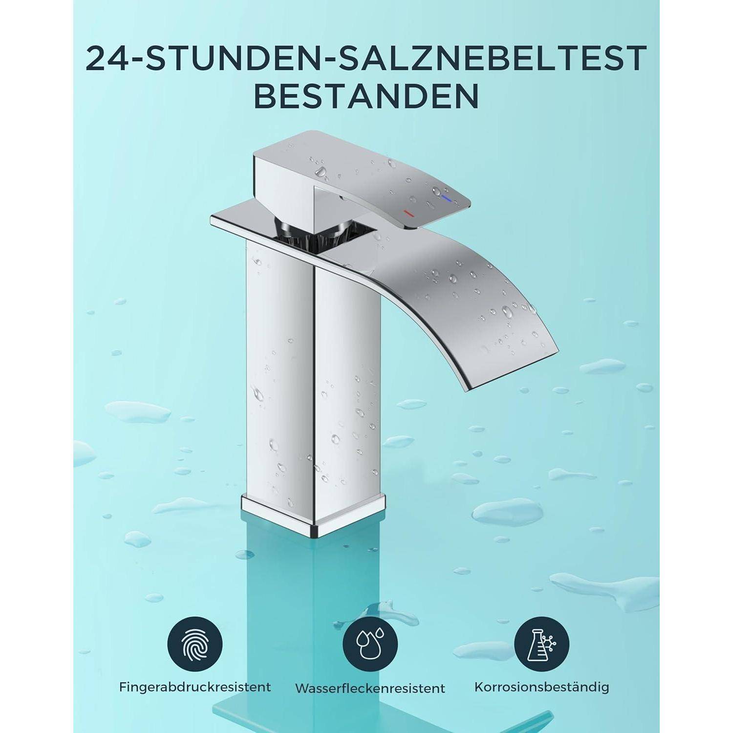 Eine elegante, moderne Armatur in einer hellen Umgebung mit deutschem Text über das Bestehen eines 24-Stunden-Salzsprühnebeltest, die Haltbarkeitsmerkmale hervorhebt.