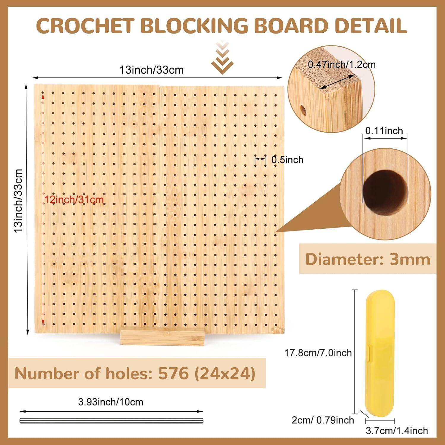 Häkelblockierungsbrett-Details: Ein Holzbrett mit 576 Löchern, Größe 13x13 Zoll. Enthält Maßangaben und einen Griff. Lochdurchmesser: 3 mm.