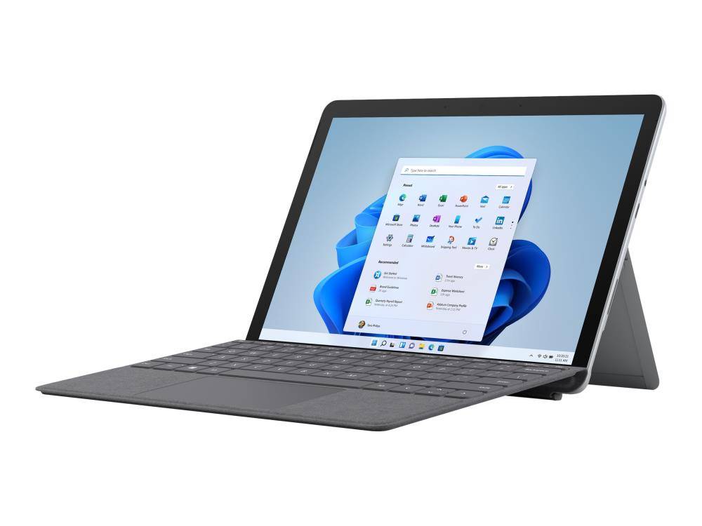 Ein Laptop, der das Windows-Betriebssystem auf dem Bildschirm mit verschiedenen Anwendungssymbolen anzeigt.