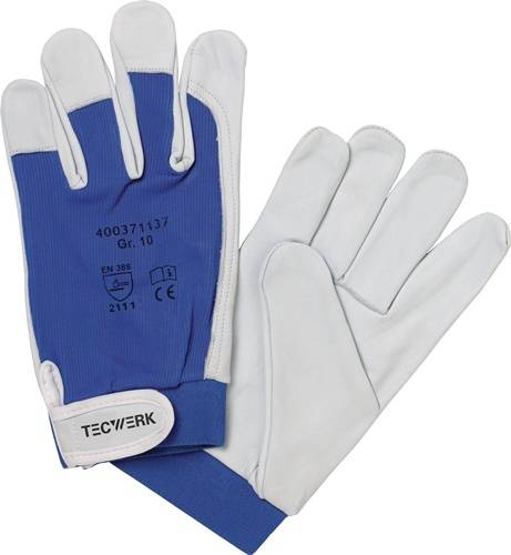 Ein Paar Arbeitshandschuhe, eines mit der Handfläche nach oben, das andere mit der Handfläche nach unten ausgelegt. Die Handschuhe sind blau mit weißen Handflächen und zeigen ein Etikett mit Text und Symbolen.