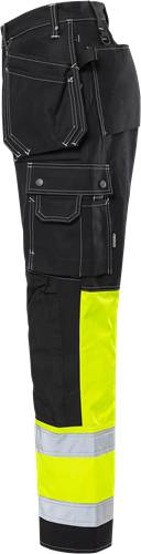 Schwarze Arbeitshose mit Neongelb und mehreren Taschen sowie verstärkten Nähten.