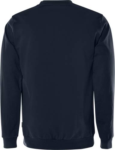 Ein schlichtes schwarzes Sweatshirt von hinten, das seine glatte Textur und sein einfaches Design zeigt.