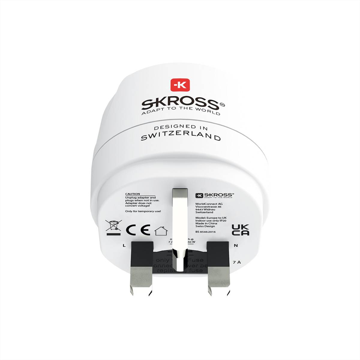 SKROSS-Adapter mit UK-Stecker, beschriftet mit „DESIGNED IN SWITZERLAND