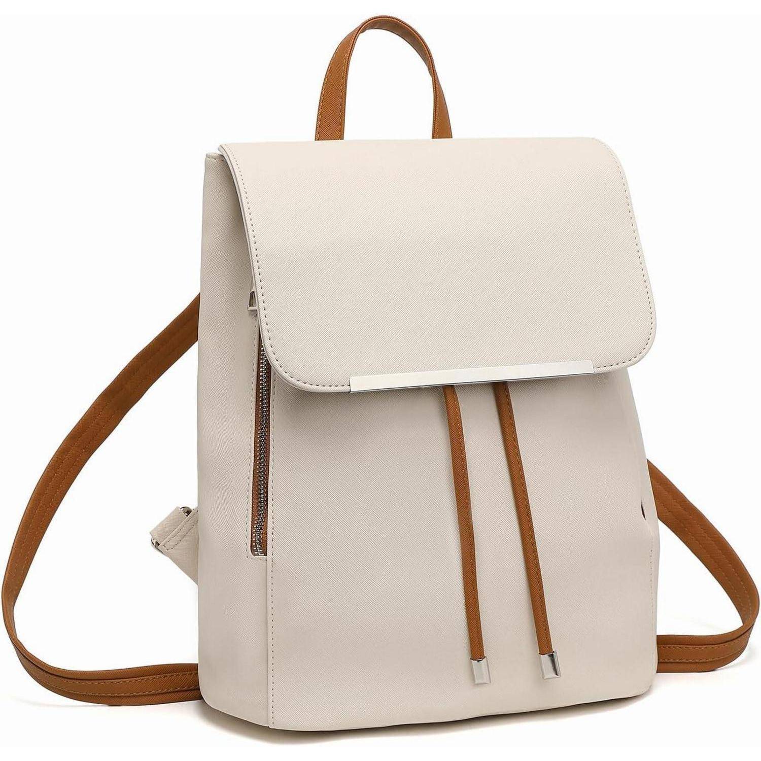 Ein stilvoller beiger Rucksack mit braunen Riemen und einem schlichten, modernen Design.