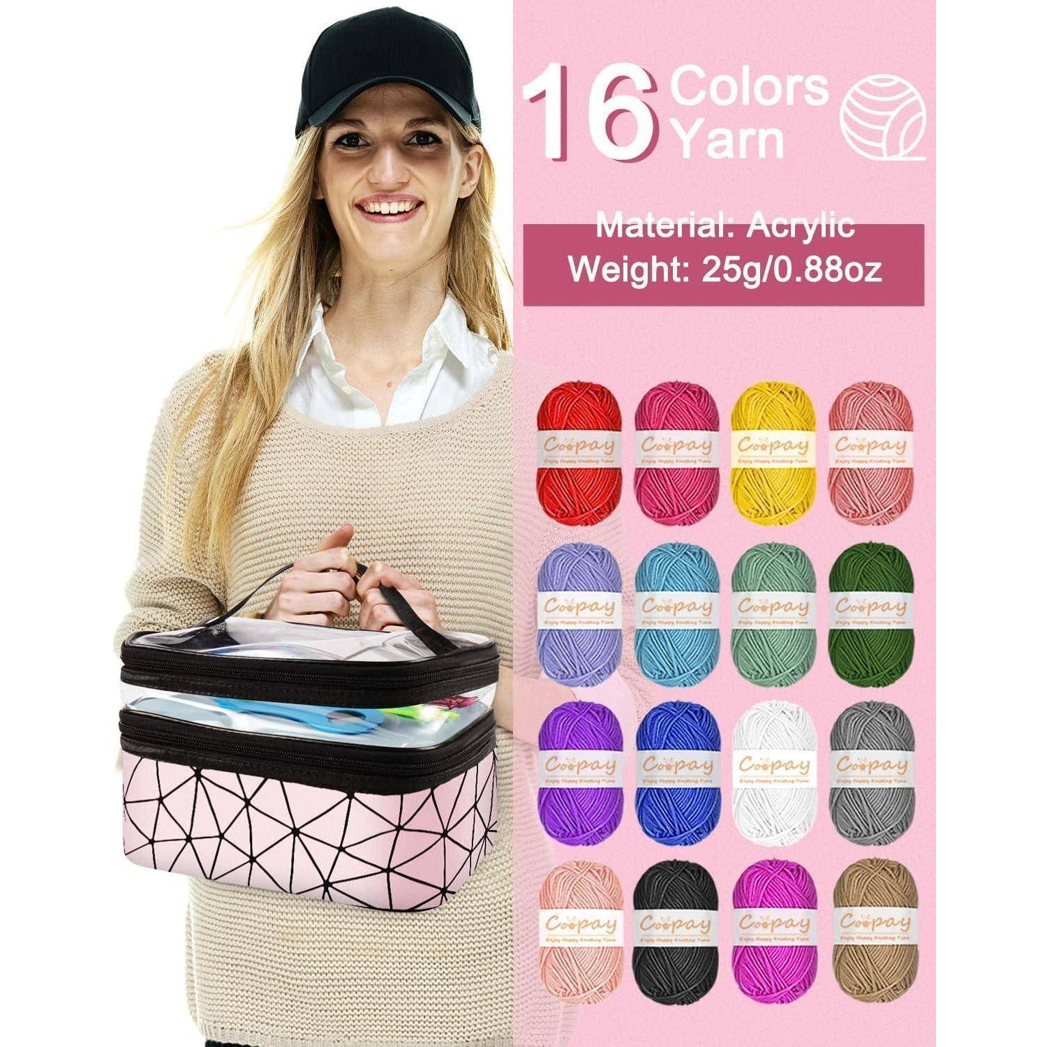 Eine Person hält eine rosa und schwarze geometrische Tasche neben einem Diagramm, das 16 Garnfarben zeigt. Der Text lautet: 'Material: Acryl, Gewicht: 25g/0,88 oz'.