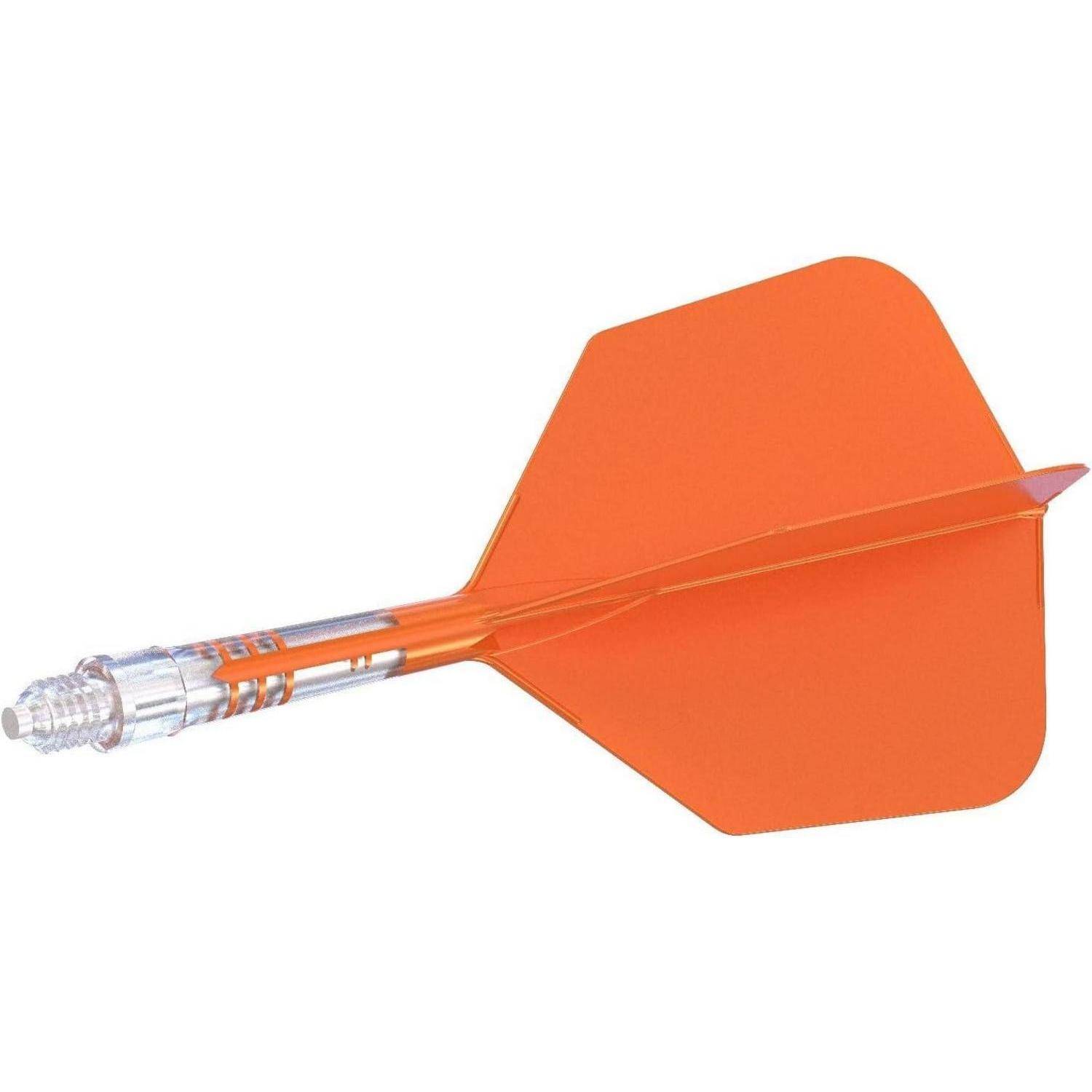 Ein orangefarbener Plastik-Pfeil mit sichtbarem Schaft, Flügel und Spitze, der für Spiele oder Übungen verwendet wird.