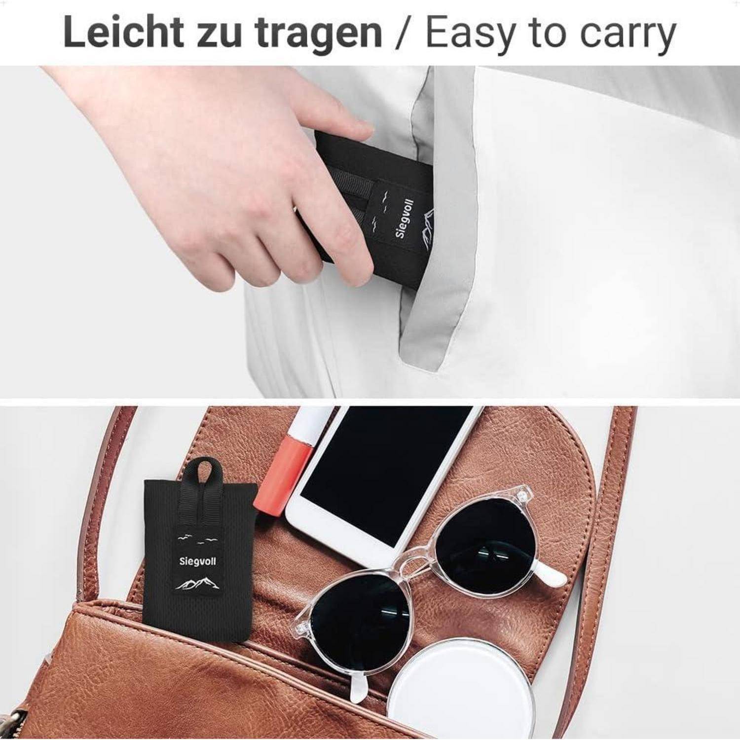 Eine Hand legt eine kompakte, schwarze Powerbank in eine Tasche. Darunter wird die Powerbank in einer Handtasche neben einer Sonnenbrille und einem Handy gezeigt. Text lautet: „Einfach mitzunehmen.