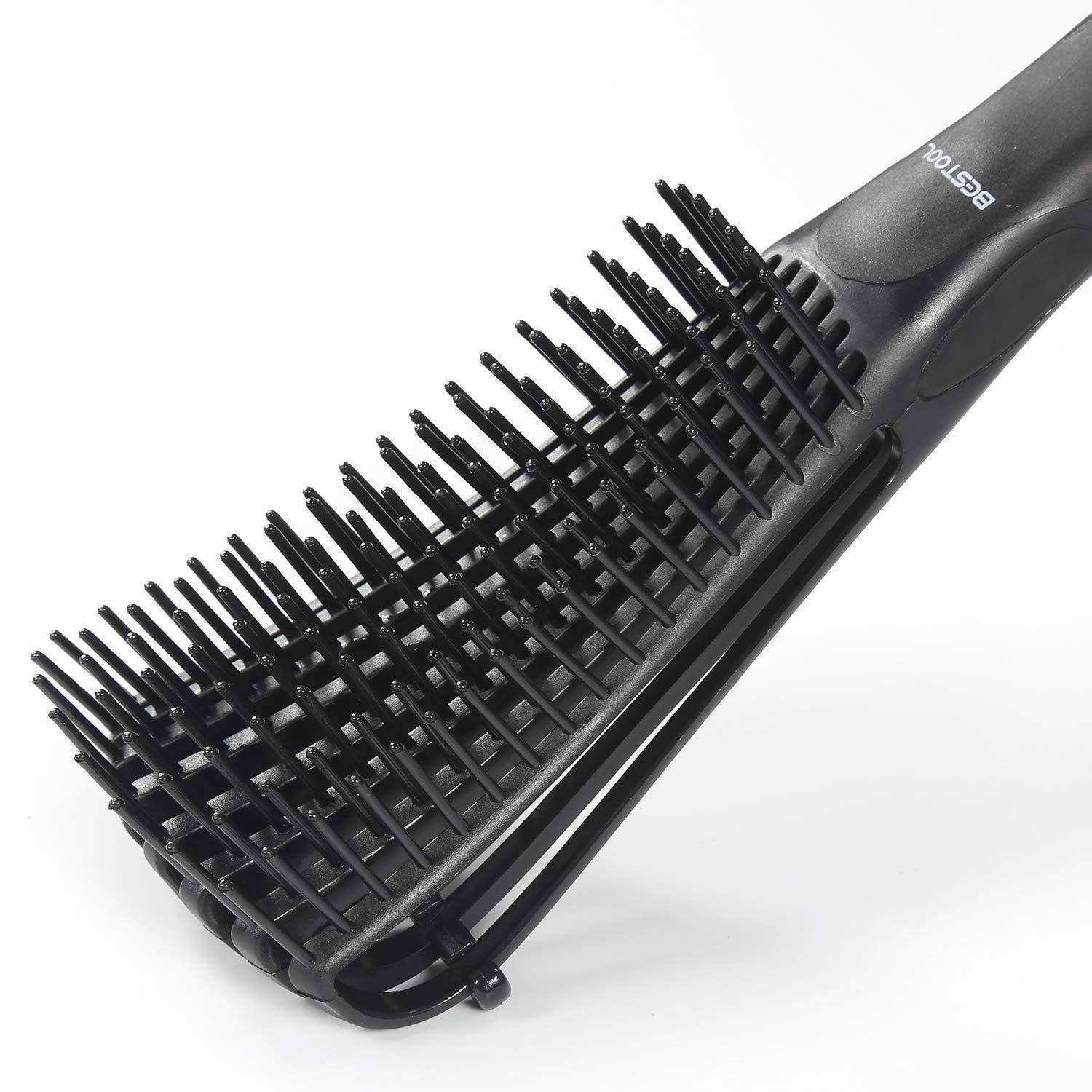Eine schwarze Entwirrbürste mit flexiblen Borsten, die in Reihen angeordnet sind und so konstruiert ist, dass sie leicht durch das Haar gleitet und Haarbruch reduziert.