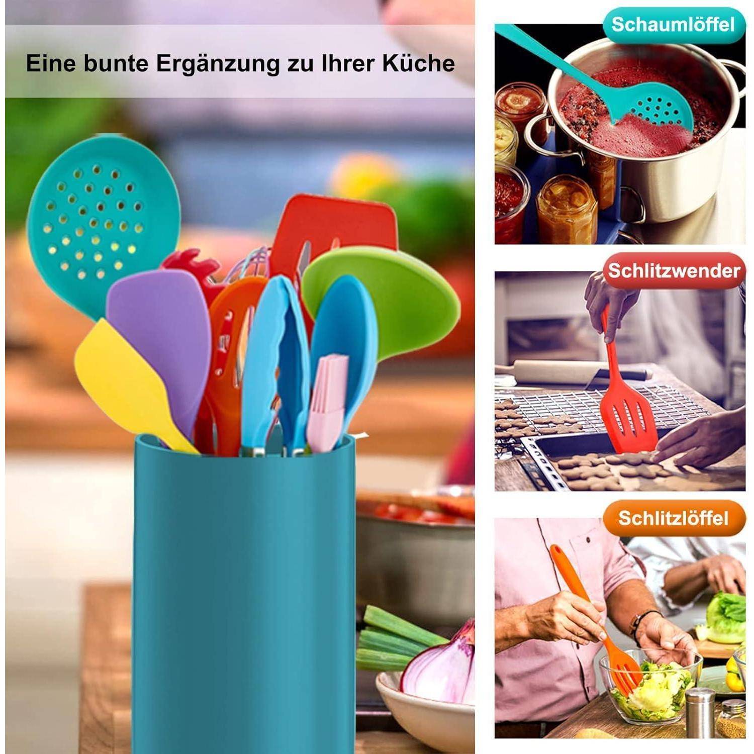 Ein buntes Küchenbesteck-Set in einem Halter. Seitenbilder zeigen einen Schaumlöffel, einen Pfannenwender und einen gelochten Löffel in Gebrauch. Deutsche Etiketten inklusive.