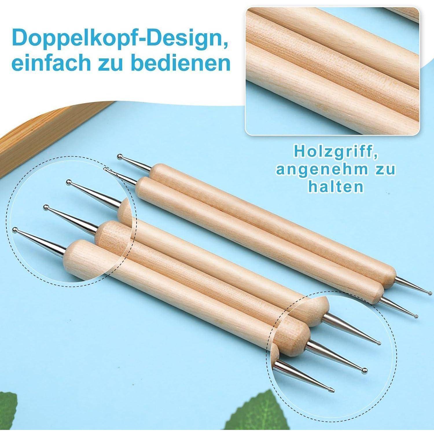 Vier Holzgriff-Tupfwerkzeuge mit Metalleinsätzen auf einer blauen Oberfläche. Der Text beschreibt die einfache Handhabung und den komfortablen Griff.