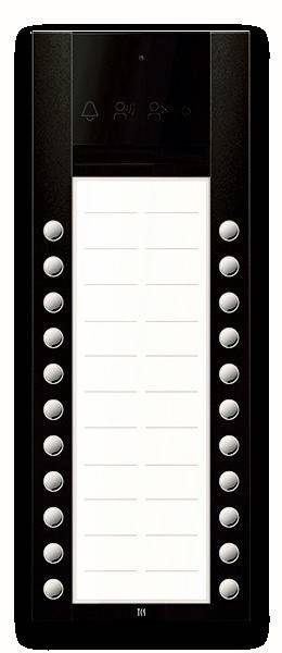 Ein weißes rechteckiges Notizbuch mit schwarzen Seiten, versehen mit mehreren silbernen Tasten an jeder Seite und horizontalen Linien auf dem Notizblock.