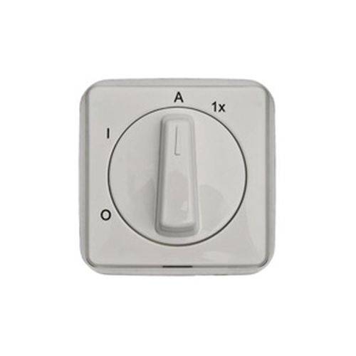 Nahaufnahme eines weißen Drehschalters mit drei Positionen, gekennzeichnet mit 'O', 'I' und 'A'. Der Schalter ist derzeit auf 'A' eingestellt.