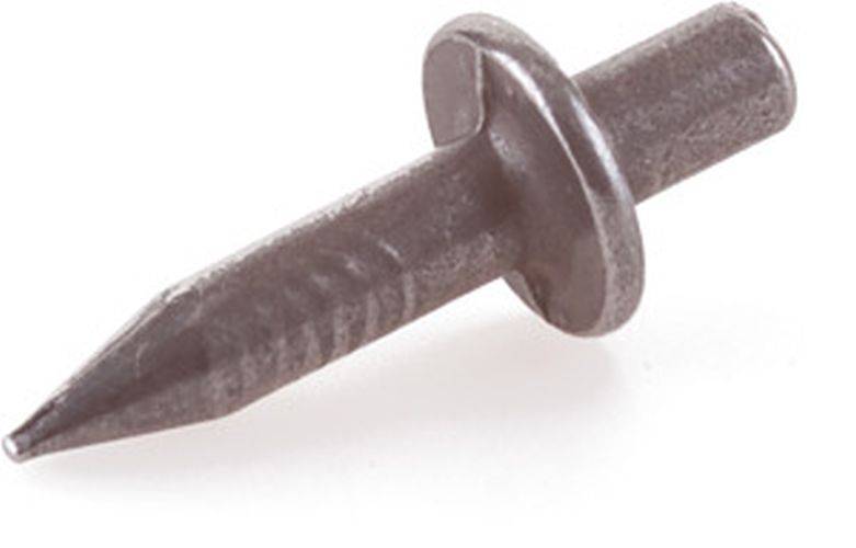 Nahaufnahme eines Metallringschaftnagels, der eine spitze Spitze und unregelmäßige Spiralrillen auf dem Schaft zeigt, die für einen verbesserten Halt in der Baubranche verwendet werden.