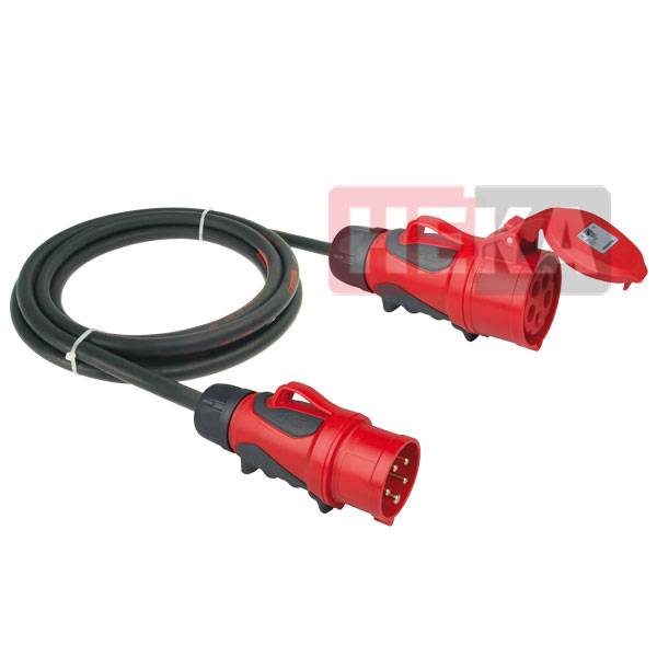 Rot-schwarzes industrielles Stromverlängerungskabel mit Stecker und Buchse, aufgerollt und bereit für robuste elektrische Verbindungen.