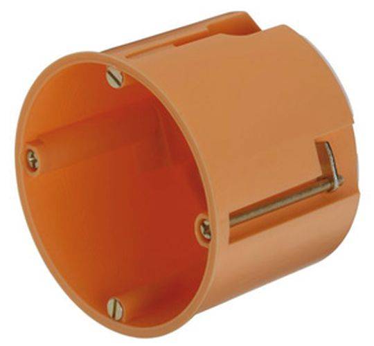 Eine orangefarbene Kunststoff-Elektrobox mit Befestigungsschrauben, die zum Installieren von Steckdosen und Schaltern in Wänden verwendet wird.