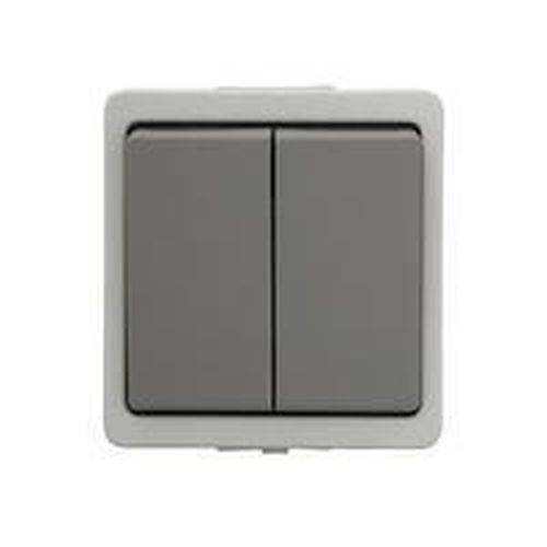 Ein weißer Doppelschalter mit zwei rechteckigen grauen Tasten nebeneinander.