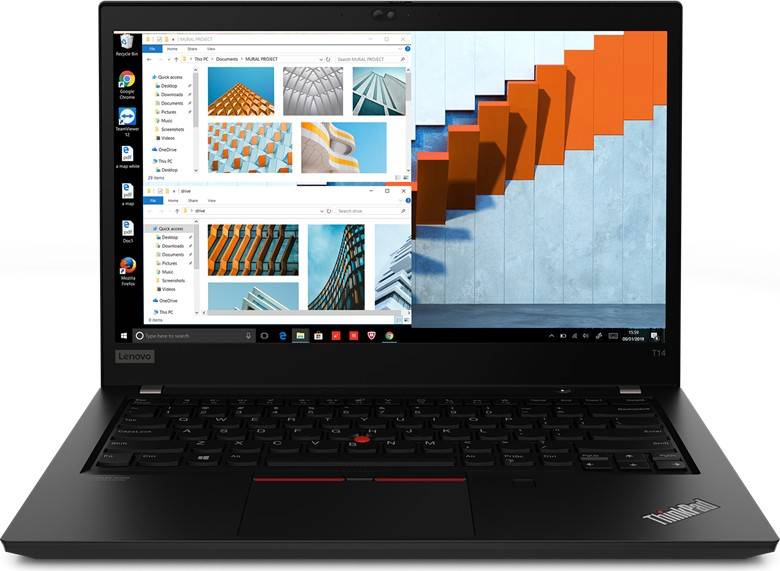 Geöffneter Laptop mit architektonischen Designbildern auf dem Bildschirm, die Gebäude mit orangefarbenen und grauen Mustern und Winkeln zeigen.