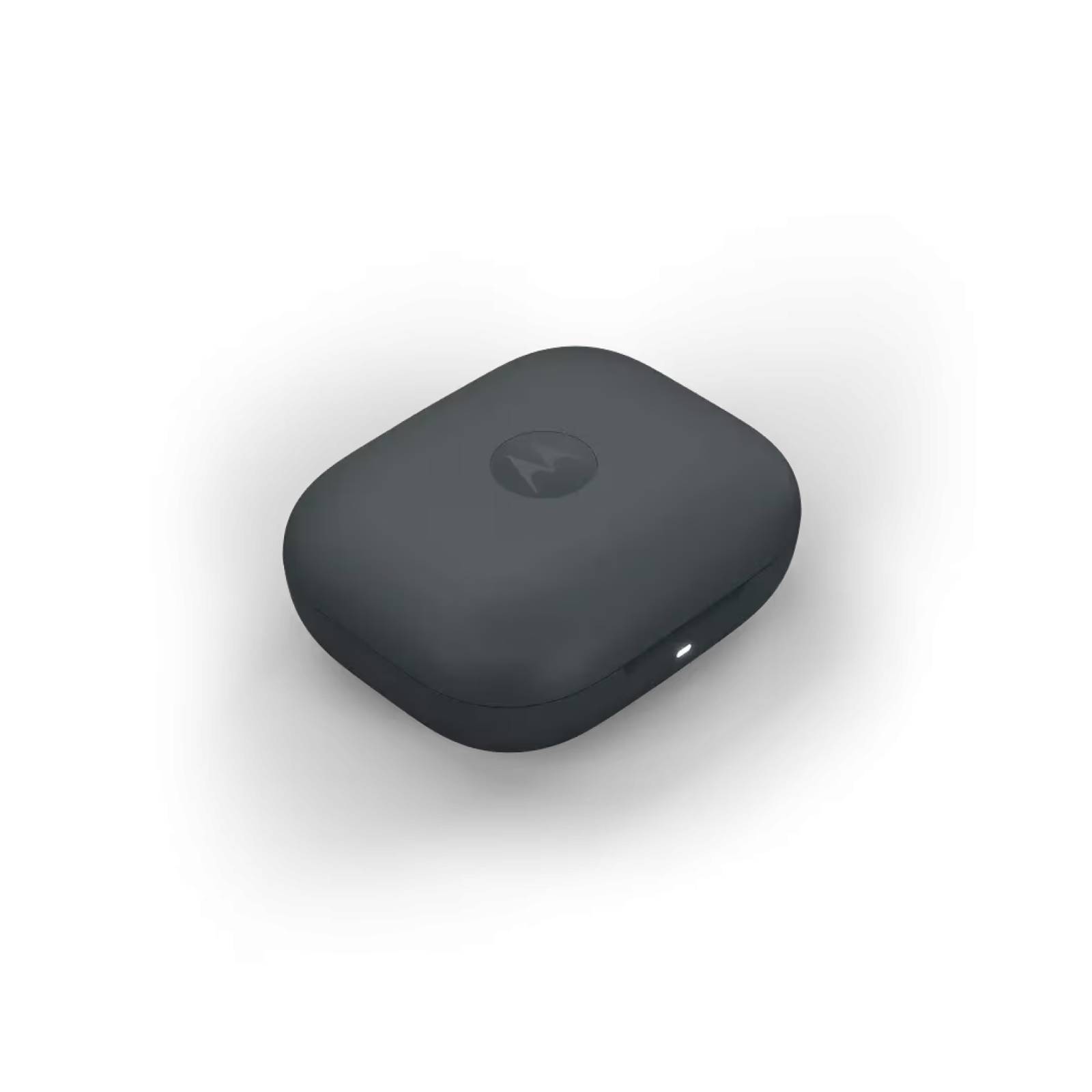 Graues kabelloses Ladeetui/Powerbank von Motorola auf schwarzem Hintergrund, mit einem kleinen Anzeigelicht auf der Vorderseite sichtbar.