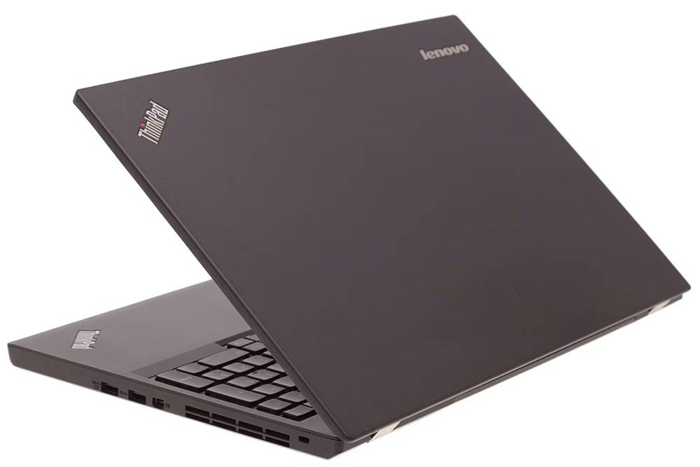 Schwarzer Lenovo ThinkPad Laptop, geschlossen, mit Markenlogo in der oberen rechten Ecke des Deckels.